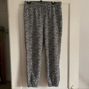 Express High Waisted Dot Print Jogger Pant, size M
